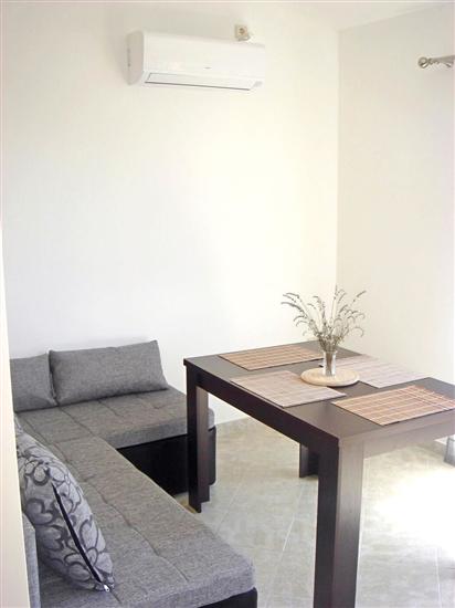 Apartment A2, for 6 persons