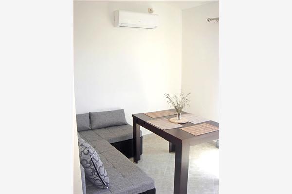 Apartment A2, for 6 persons