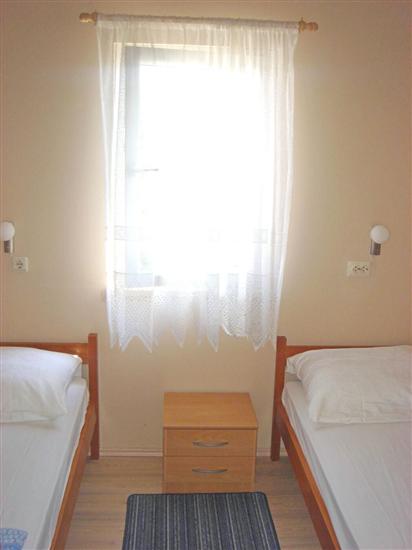 Apartment A2, for 6 persons