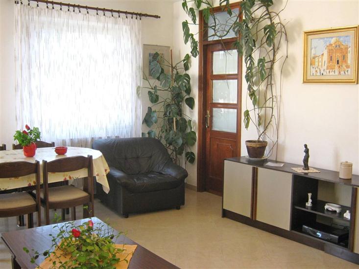 Apartment A1, for 6 persons