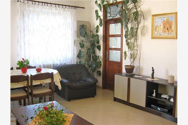 Apartment A1, for 6 persons