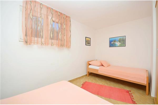 Apartment A1, for 6 persons