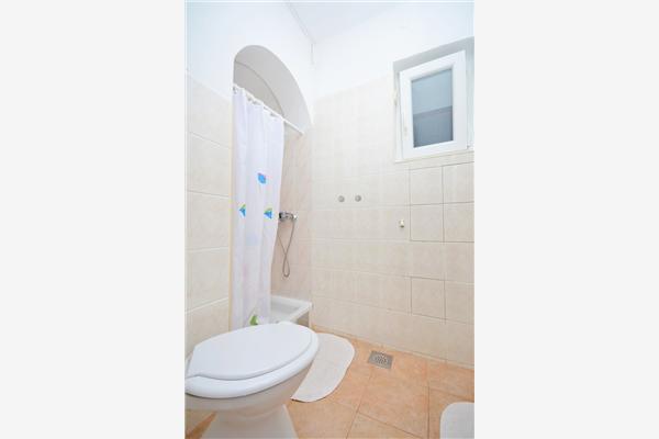 Apartment A1, for 6 persons