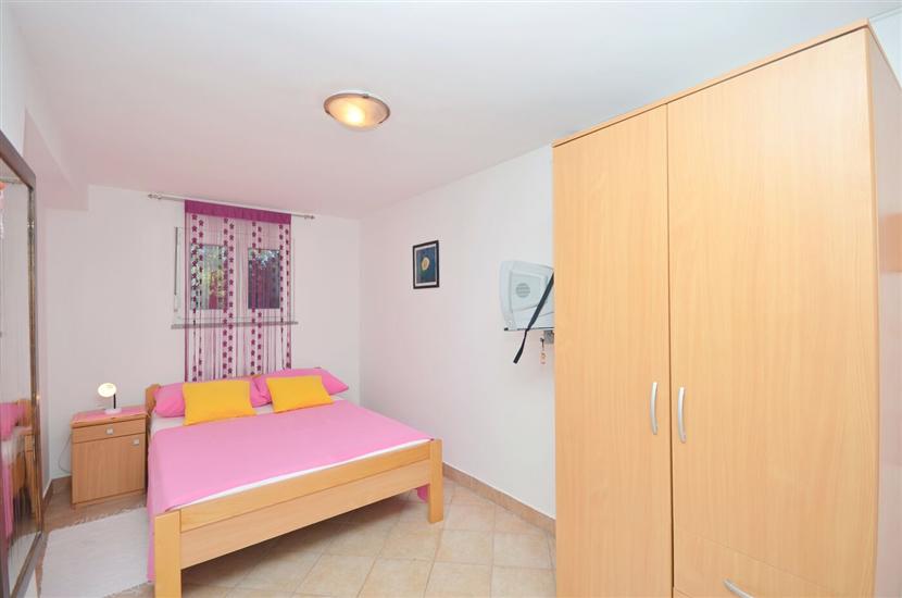 Apartment A6, for 2 persons
