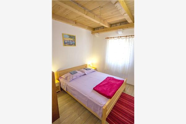 Apartment A2, for 5 persons