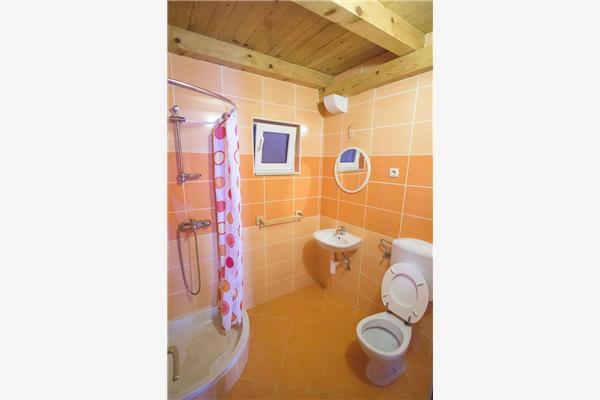 Apartment A2, for 5 persons