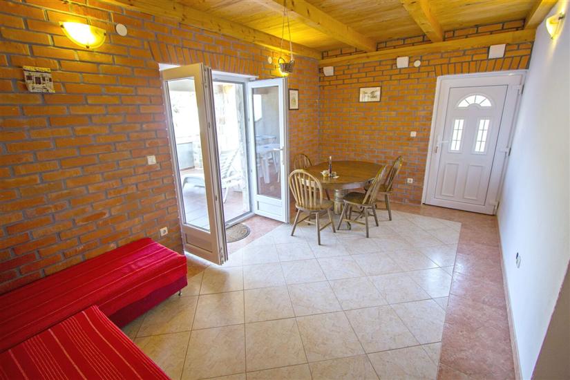 Apartment A2, for 5 persons