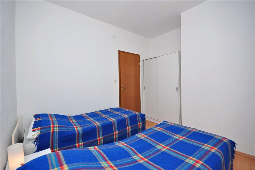 Apartment A1, for 6 persons