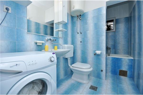 Apartment A1, for 6 persons