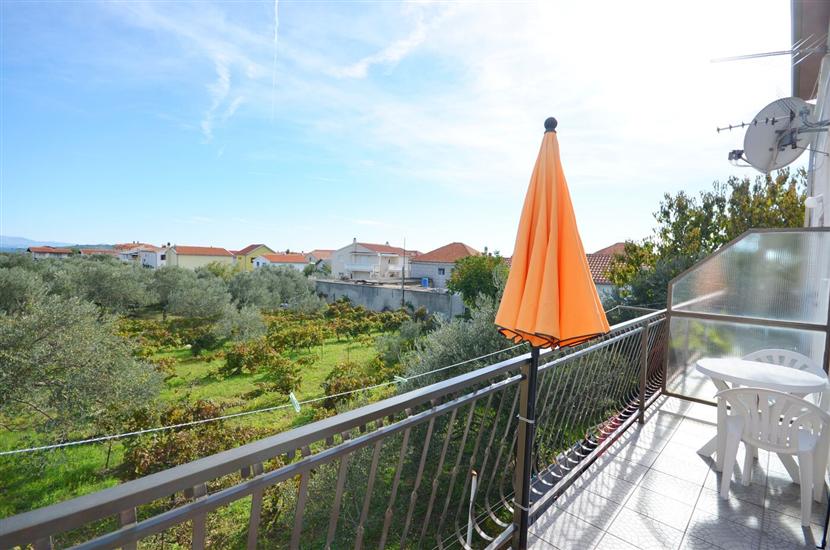 Room S1, for 2 persons