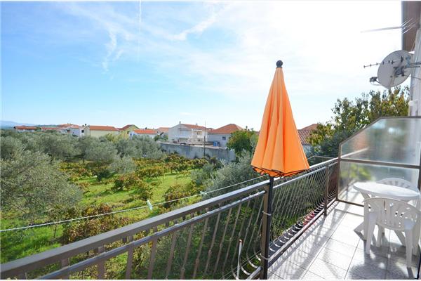 Room S1, for 2 persons