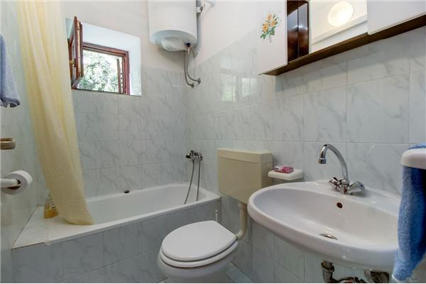 Apartment A1, for 3 persons