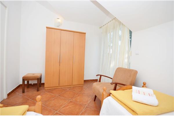 Apartment A2, for 4 persons