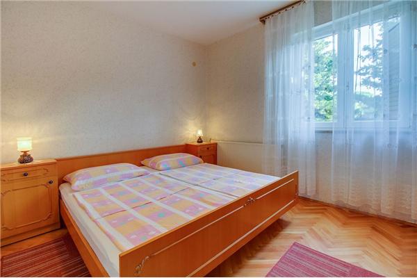 Apartment A1, for 7 persons