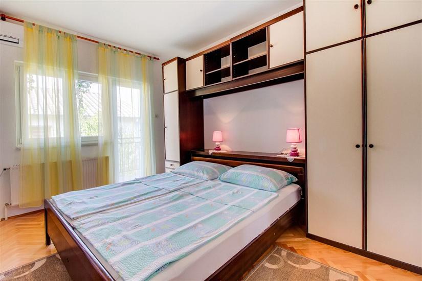 Apartment A1, for 7 persons