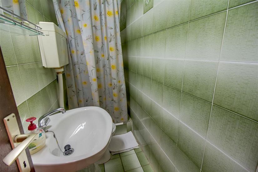 Apartment A1, for 7 persons