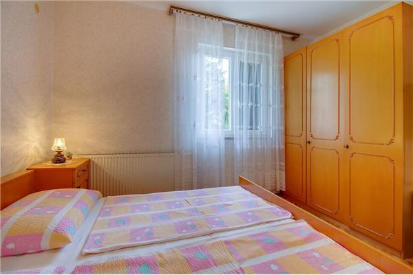 Apartment A1, for 7 persons