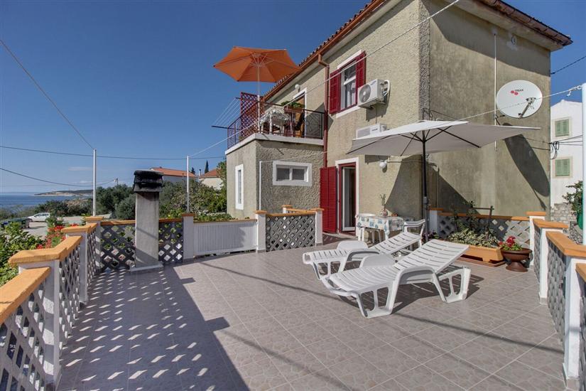 Room S1, for 2 persons