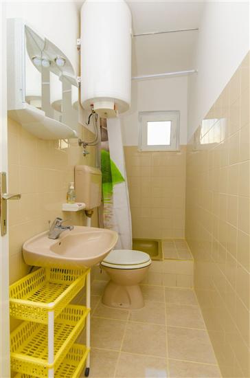 Apartment A1, for 5 persons