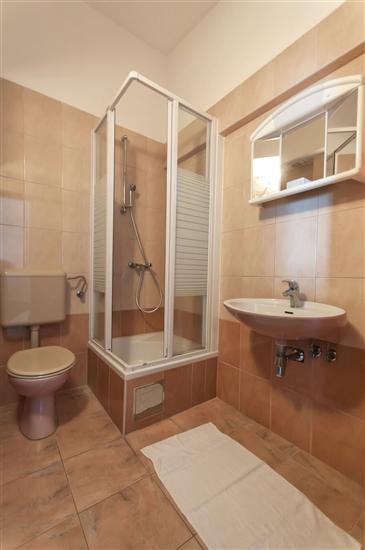 Apartment A14, for 4 persons