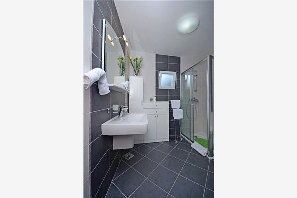 House K1, for 9 persons