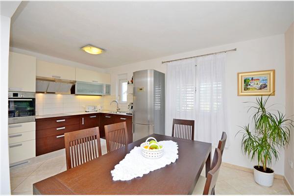 House K1, for 9 persons