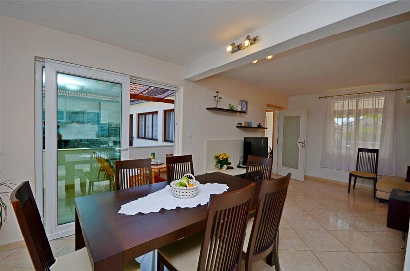 House K1, for 9 persons