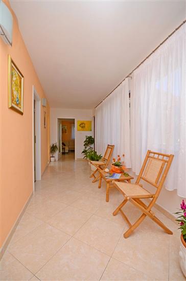 House K1, for 9 persons