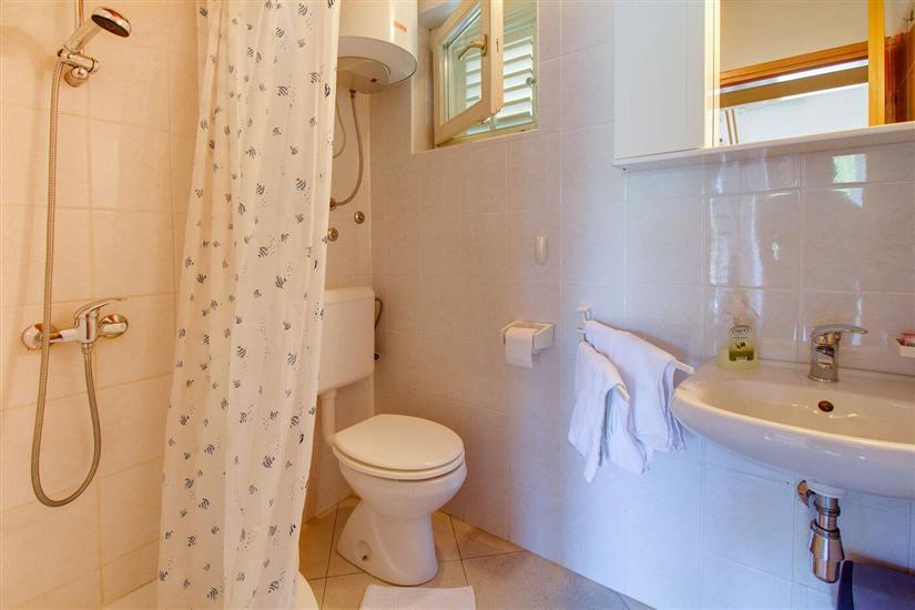 Apartment A2, for 3 persons