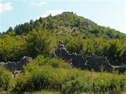 Ruins of Ledenice  Sights