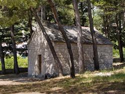 Szent Lovra templomot  templom