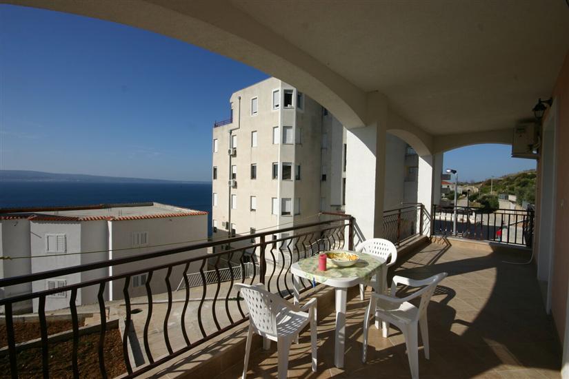 Apartment A1, for 8 persons