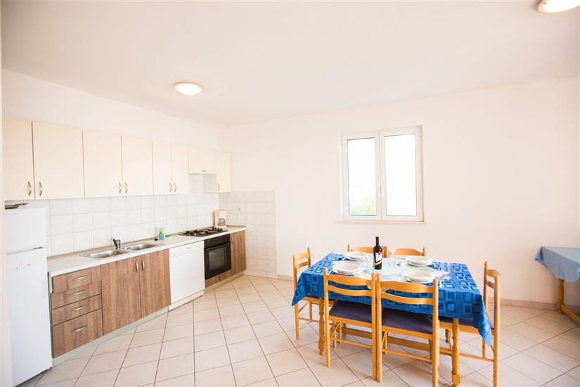 Apartment A1, for 8 persons