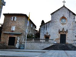 Trésorie de l'église  Monuments