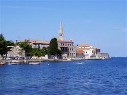 Medieval walls Tar (Porec) Sights