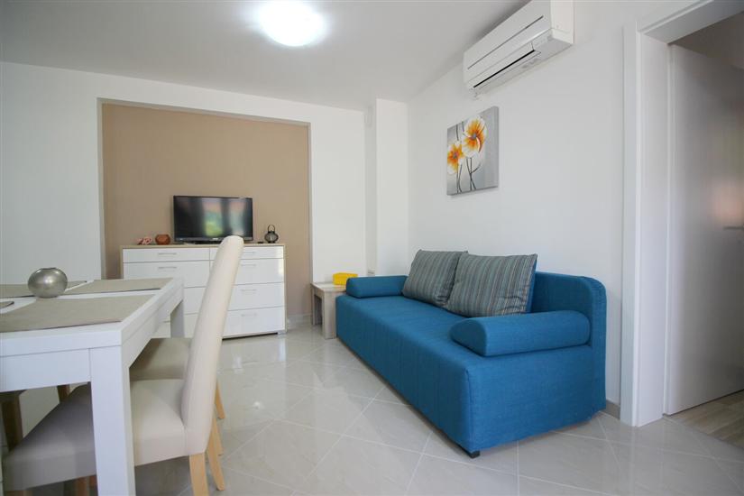 Apartment A1, for 5 persons