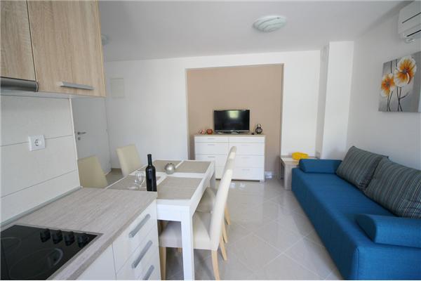 Apartment A1, for 5 persons