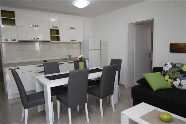 Apartment A2, for 5 persons