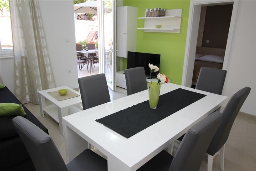 Apartment A2, for 5 persons