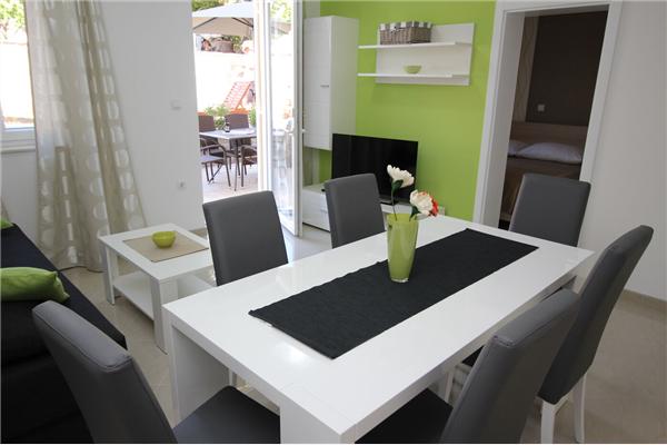 Apartment A2, for 5 persons