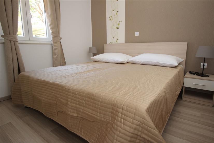 Apartment A2, for 5 persons