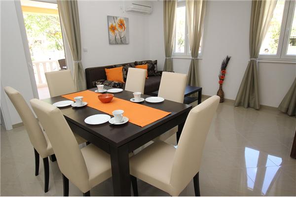 Apartment A5, for 4 persons