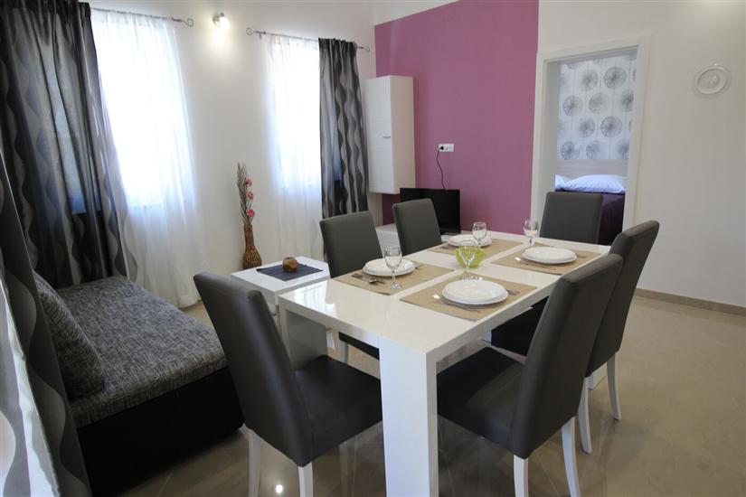 Apartment A8, for 4 persons