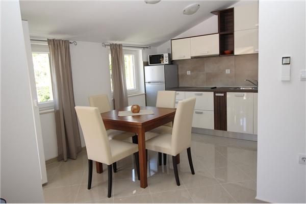 Apartment A9, for 2 persons