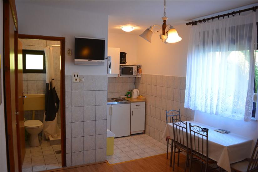 Apartment A2, for 3 persons