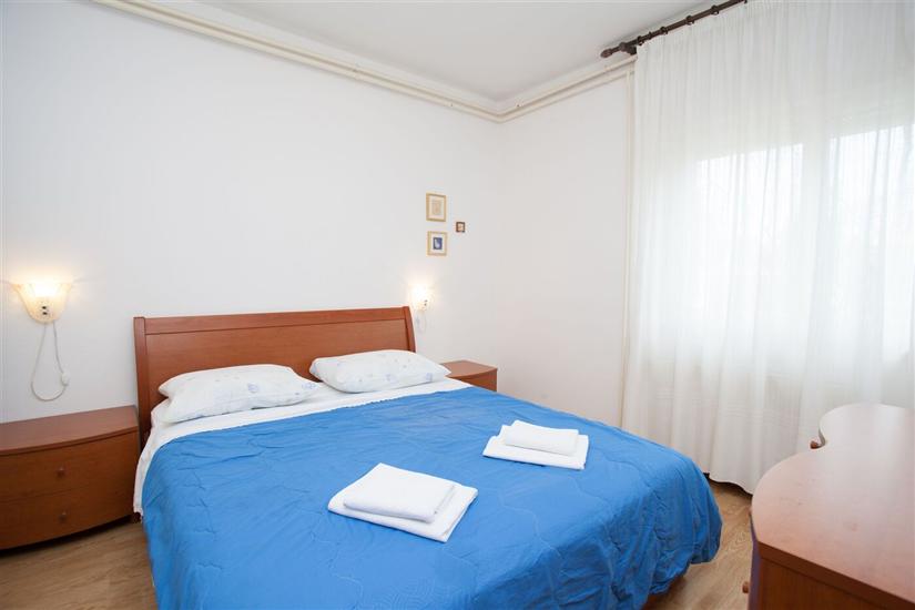 Apartment A1, for 5 persons