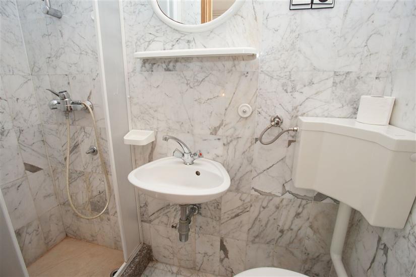 Apartment A1, for 5 persons