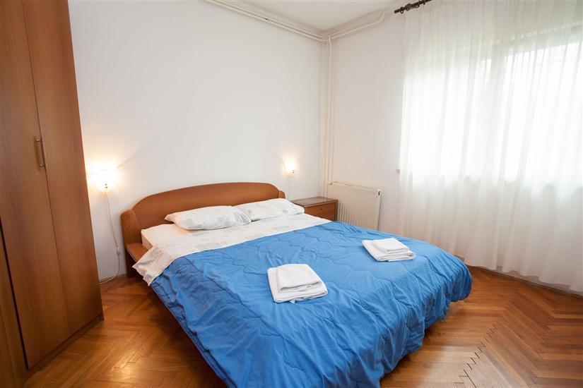 Apartment A1, for 5 persons