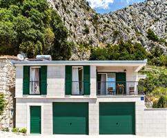 House - Omis