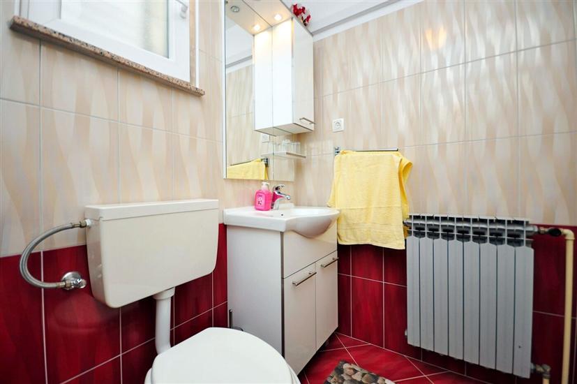 Apartment A1, for 6 persons